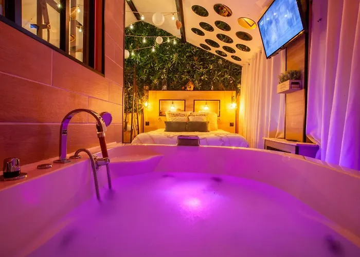 Love Room Romantique Les Petits Plaisirs Angers